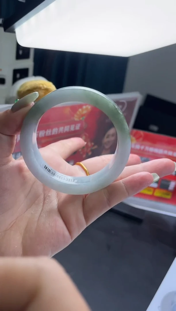 【闪购商品】定制翡翠手镯未镶嵌手镯DDQ/发一件