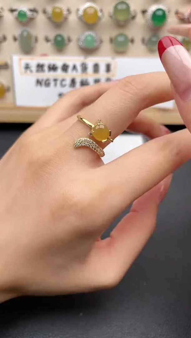 【闪购商品】翡翠戒指银S925镶嵌一物一证一礼盒