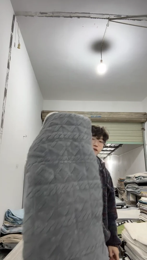 雪尼尔90*180深灰色羊羔绒