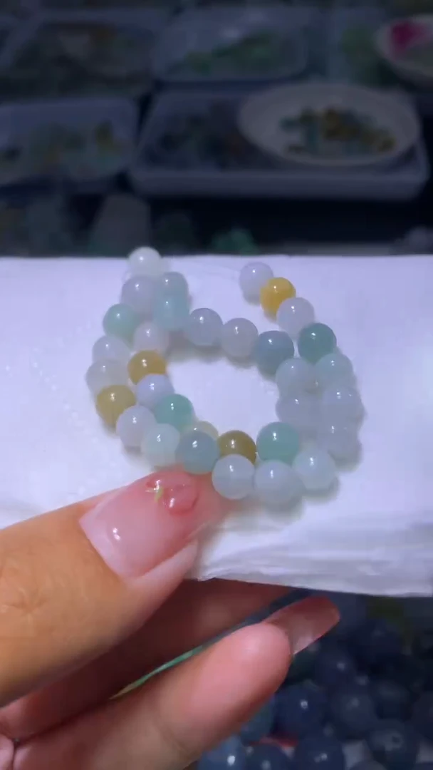 翡翠未镶嵌颈饰小***3MXX026983