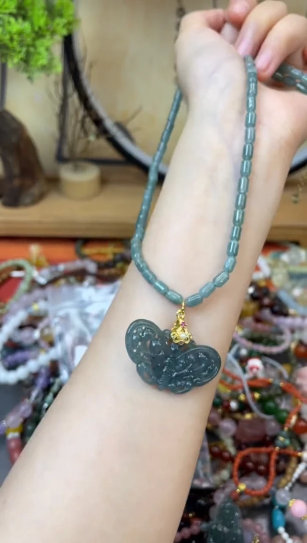 【闪购商品】翡翠项链未镶嵌130手串