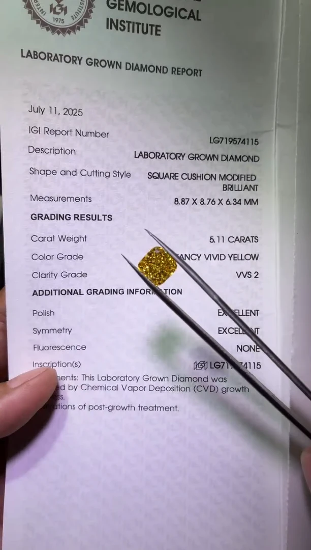 裸石实验室培育钻石5.11ct 黄 垫形 LG719574115