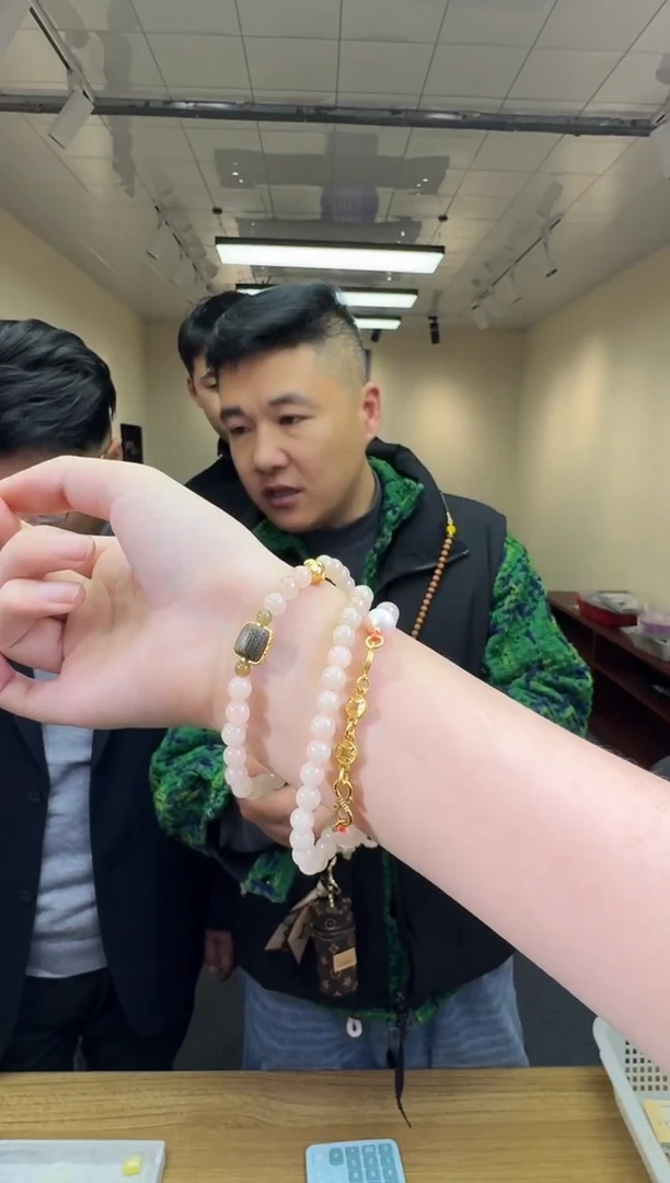 未镶嵌手链和田玉多样性发一件 028