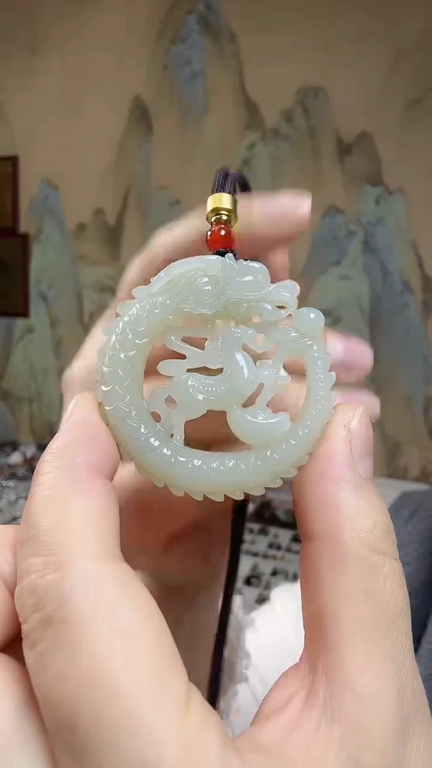 颈饰未镶嵌和田玉.