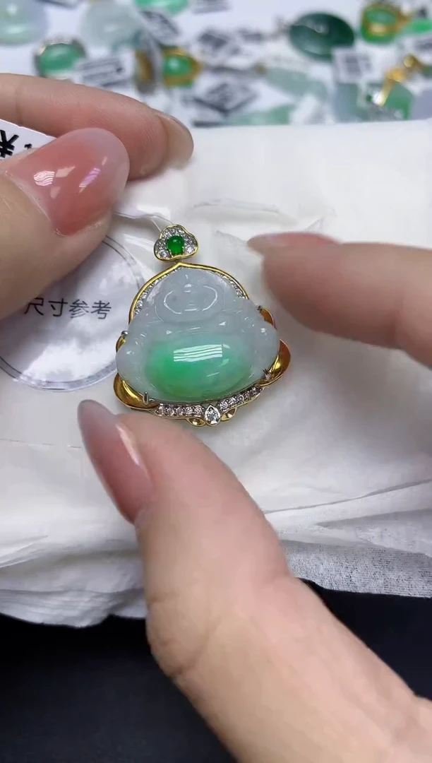 颈饰未镶嵌翡翠天然缅甸翡翠A货多样性发一件