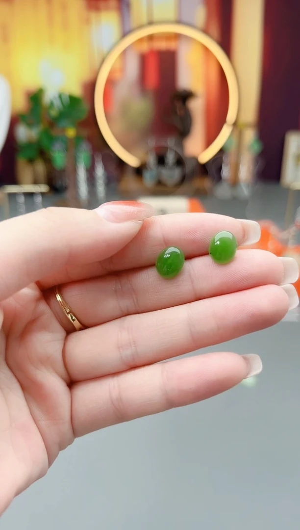 未镶嵌和田玉耳饰碧玉耳钉