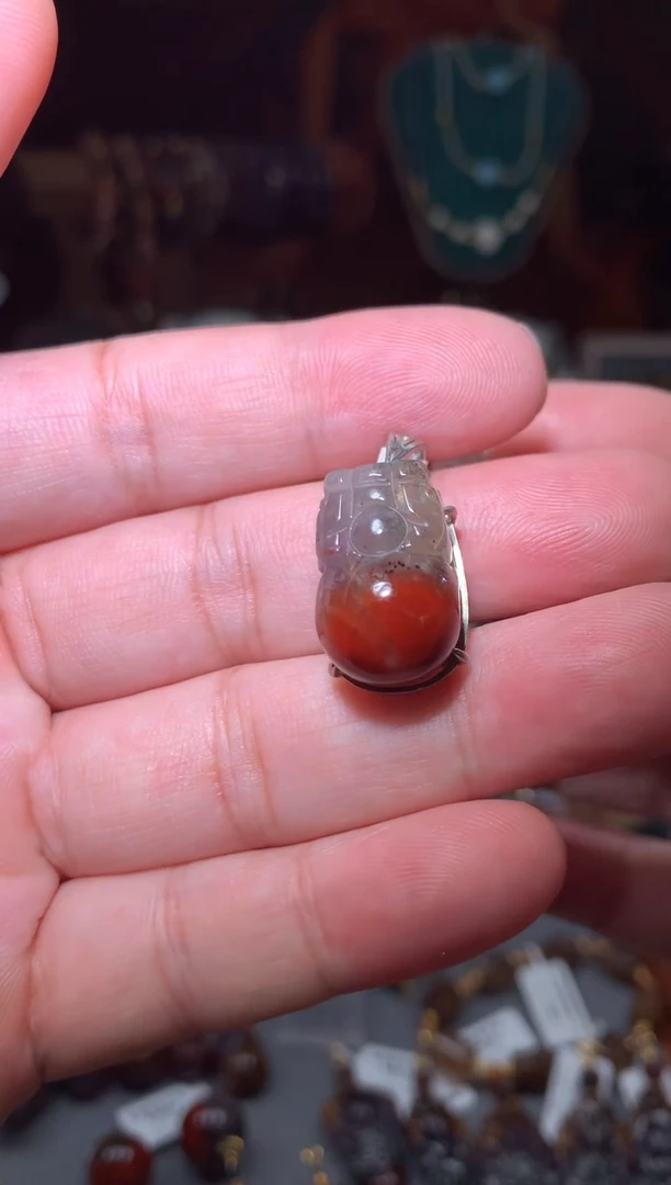 未镶嵌珠宝半成品水晶红极光吊坠
