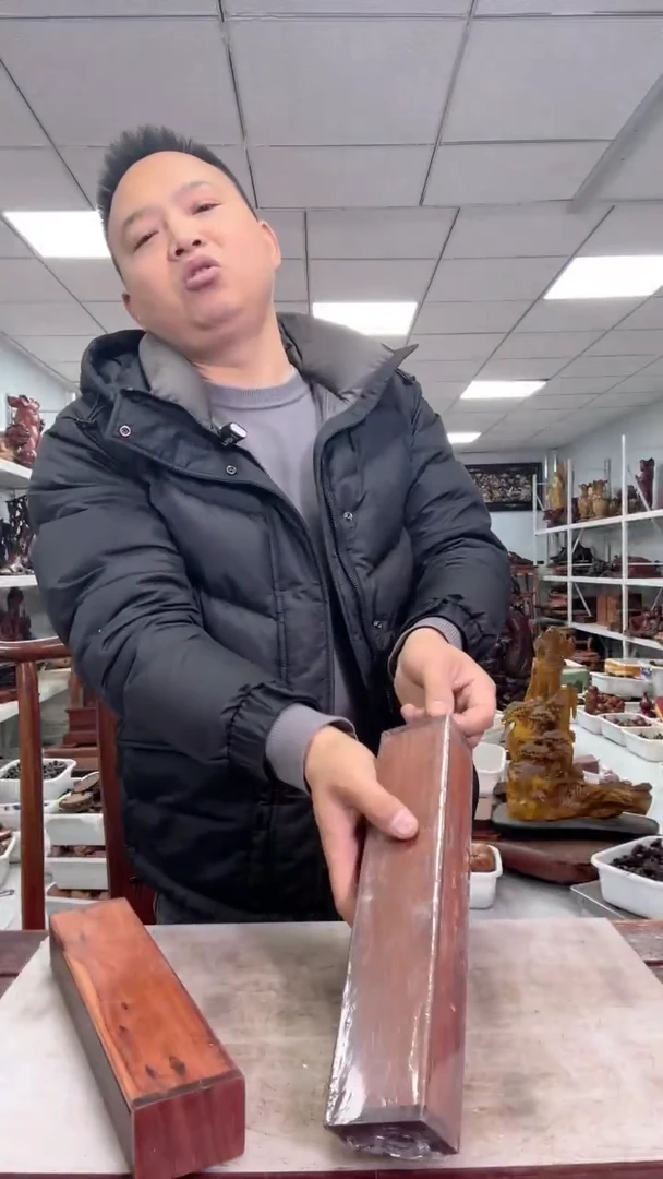 【闪购商品】花梨木类木雕工艺品8888888