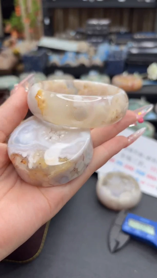 未镶嵌手镯石英质玉163(60圈赠送镯心)