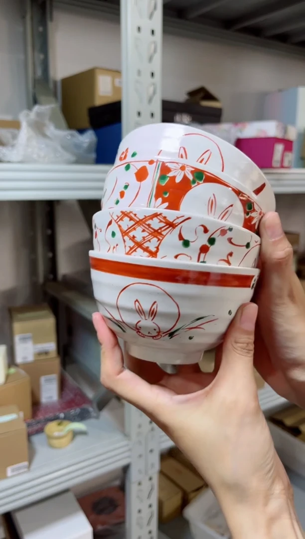 瓷片微瑕不退换-风花雪兔五件套碗-剩下4个完好的碗