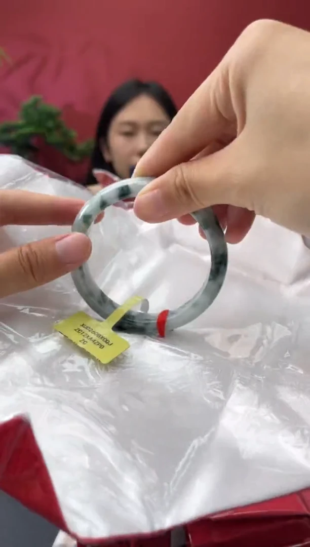 未镶嵌手镯翡翠3    55 56