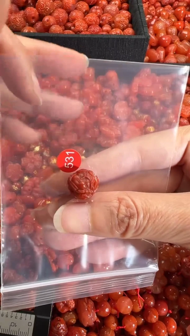 【闪购商品】南红玛瑙颈饰未镶嵌1