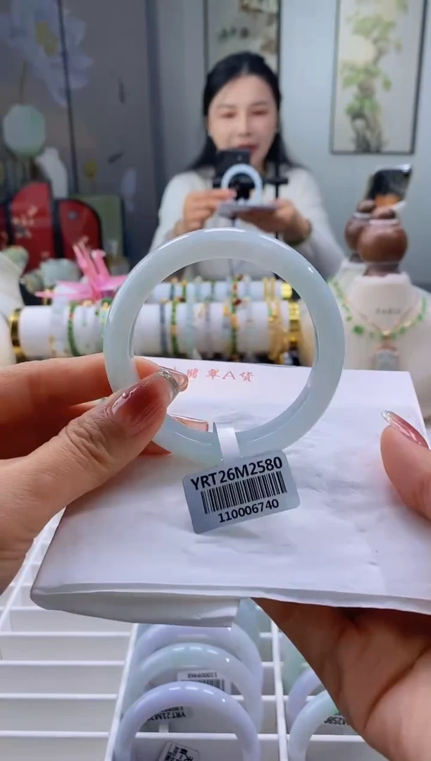 未镶嵌手镯翡翠61号56.4/12.2*8.3