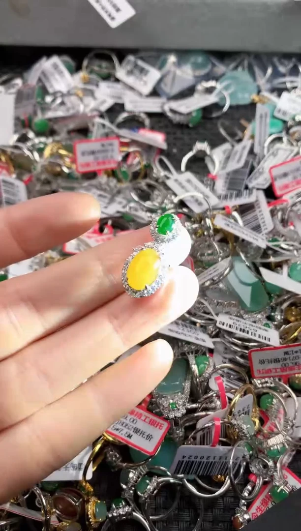 银S925镶嵌戒指翡翠3          5