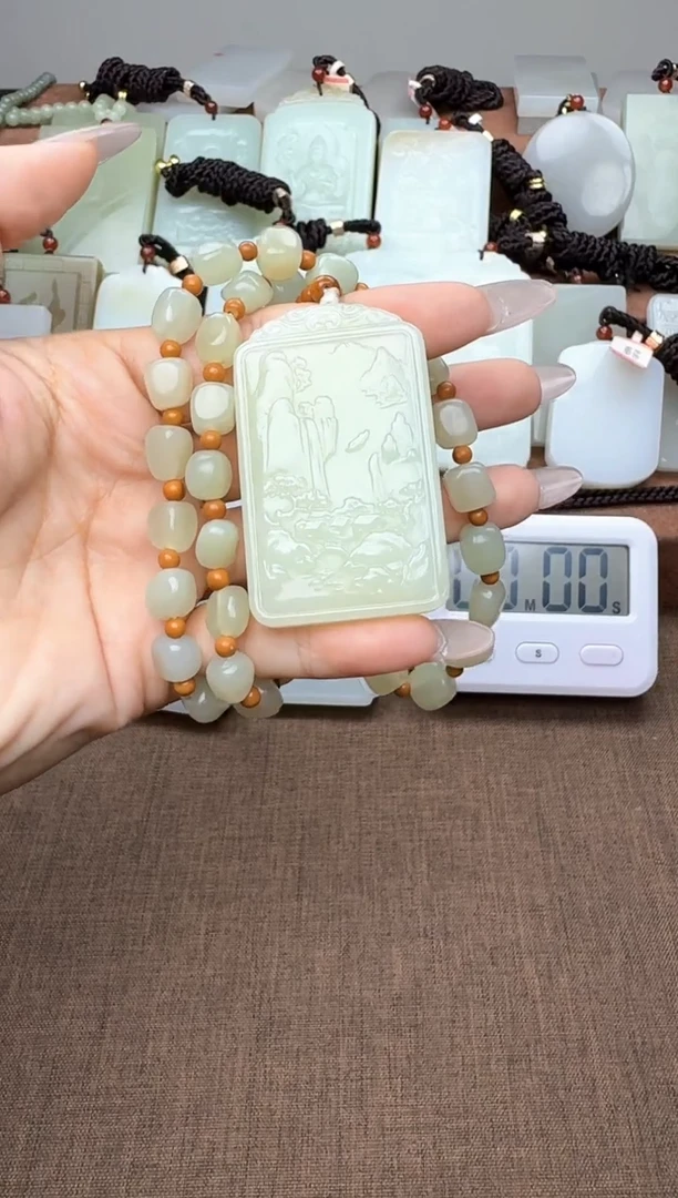颈饰未镶嵌和田玉有**水有山有水