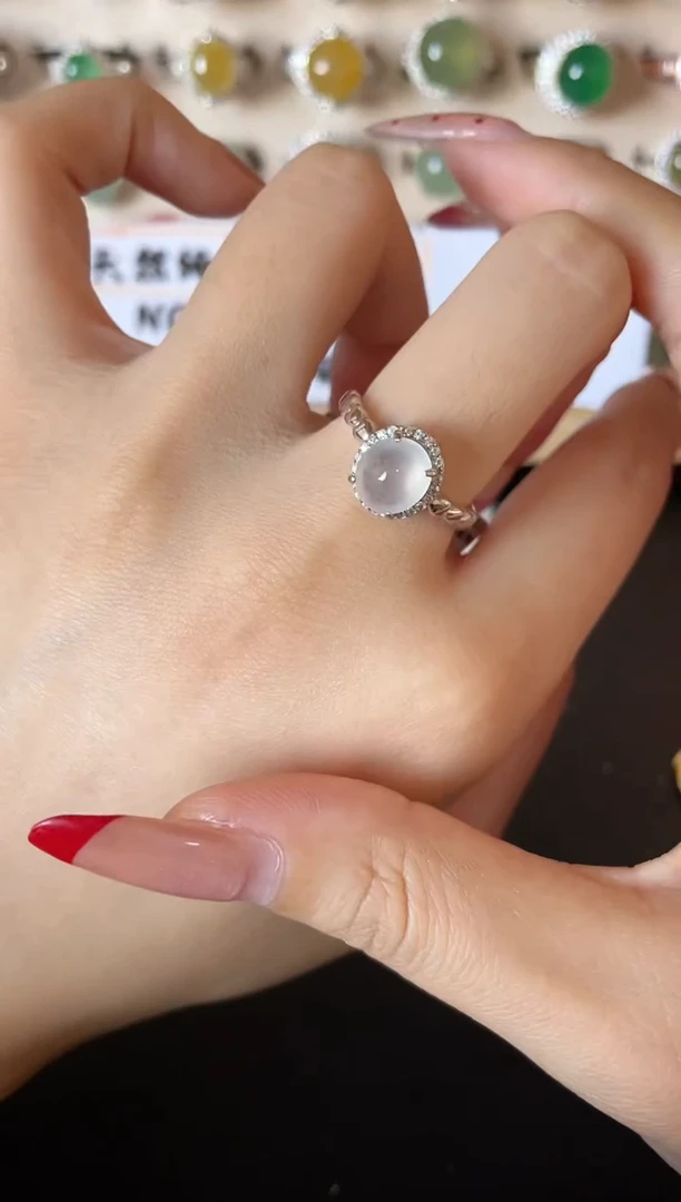 【闪购商品】翡翠戒指银S925镶嵌一物一证一礼盒