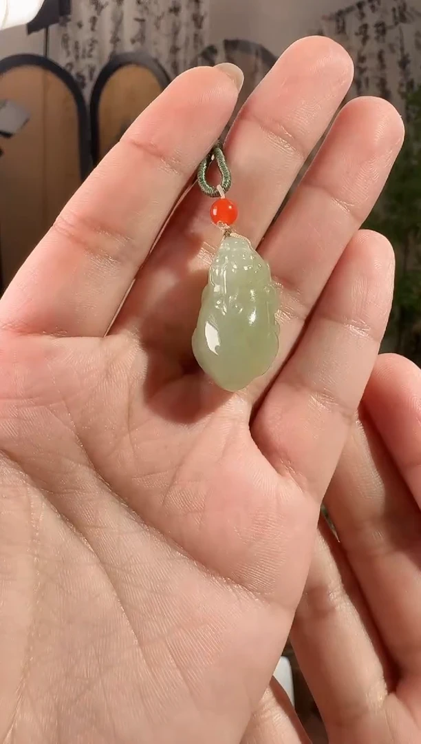 颈饰未镶嵌和田玉晴水貔貅