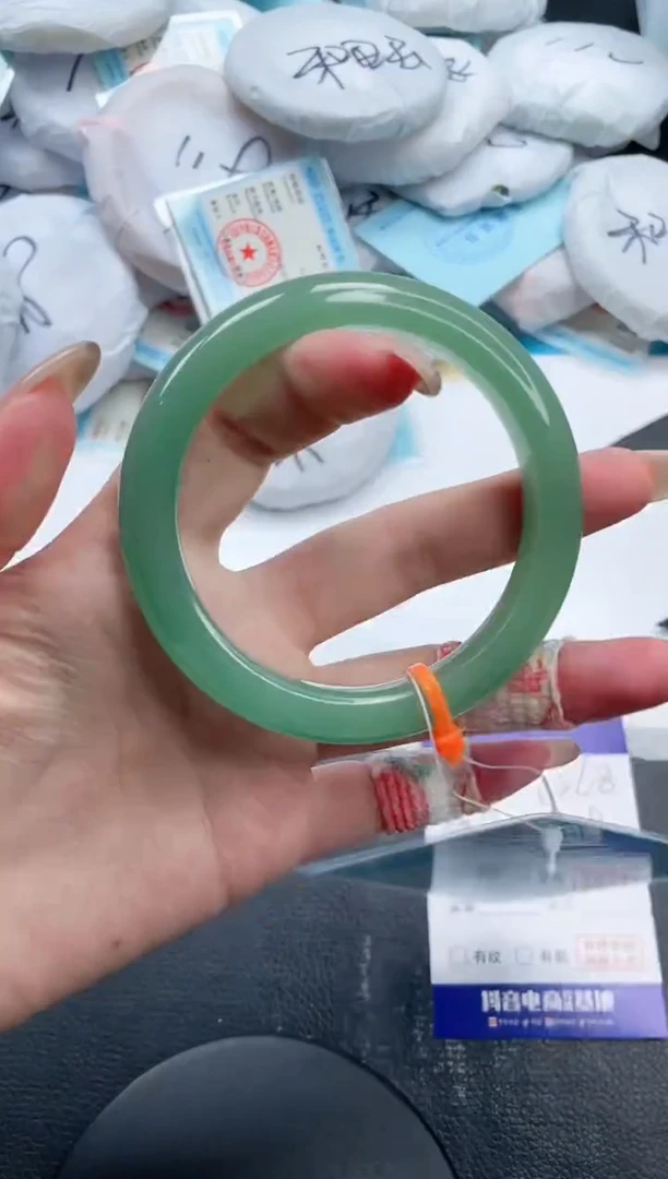 石英质玉手镯未镶嵌11V268-58