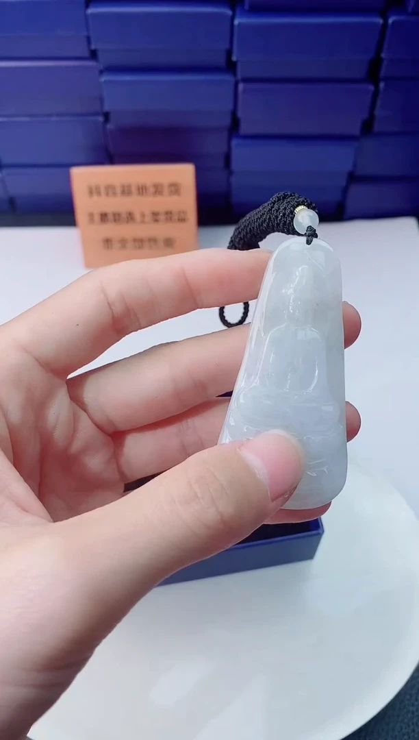 翡翠未镶嵌颈饰1111111111