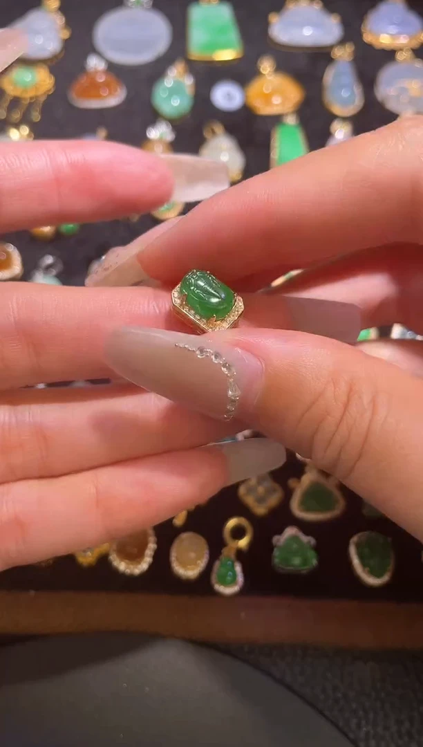 颈饰银S925镶嵌翡翠天然a货翡翠