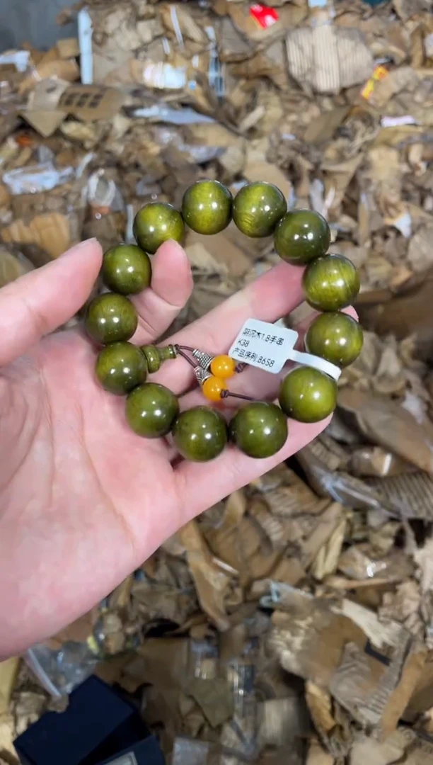 木质非金属捧月福利闪购商品