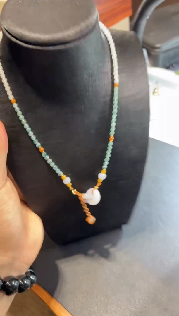 项链18K金镶嵌翡翠珠串项链