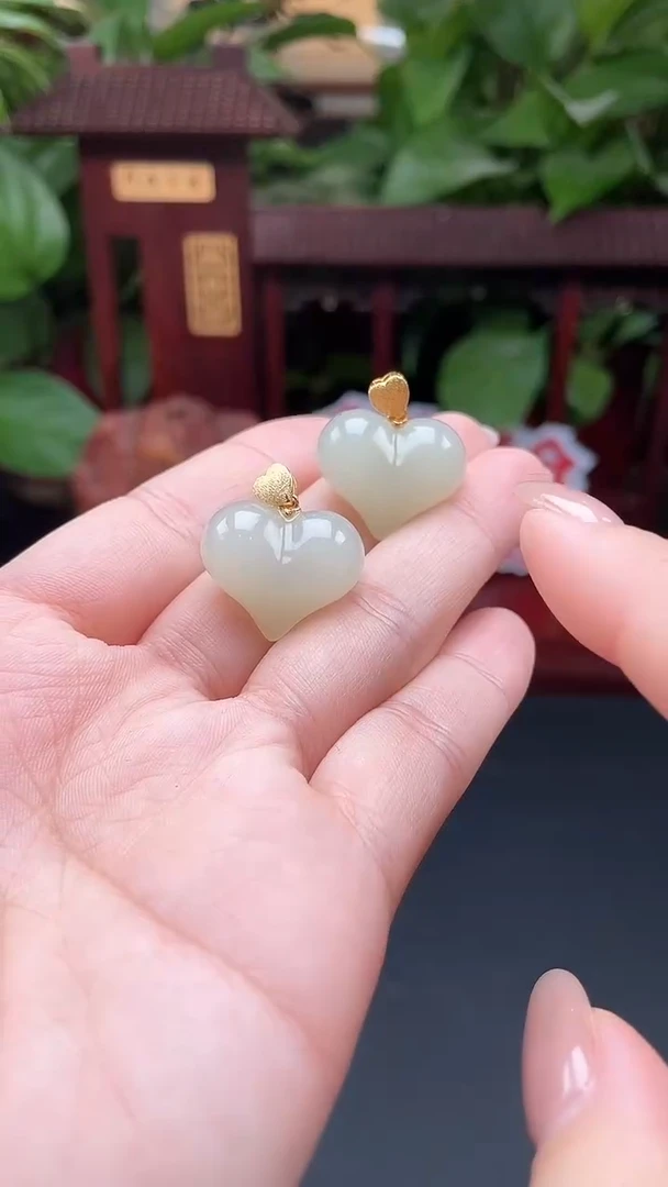 颈饰银S925镶嵌和田玉吊坠XA29多样性发其一