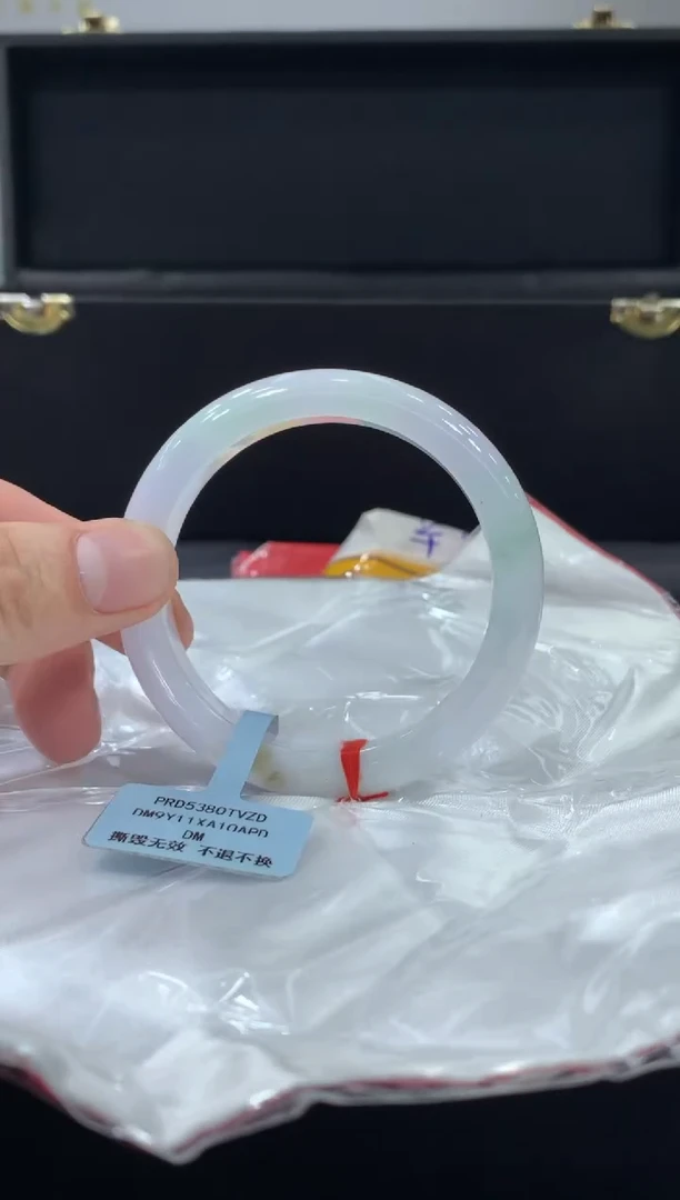 未镶嵌手镯翡翠翡翠手镯