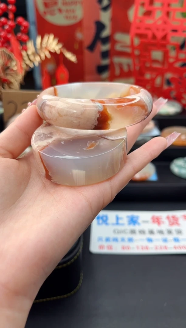 【闪购商品】石英质玉手镯未镶嵌赠送镯心（60圈口）