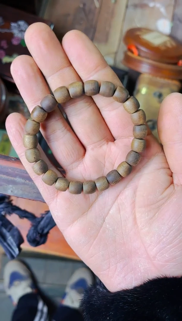 【闪购商品】沉香木手串小硕硕精品精选链接93