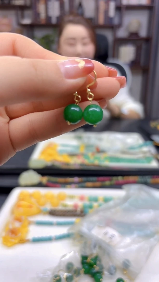 【闪购商品】翡翠耳饰14K金镶嵌耳勾E11