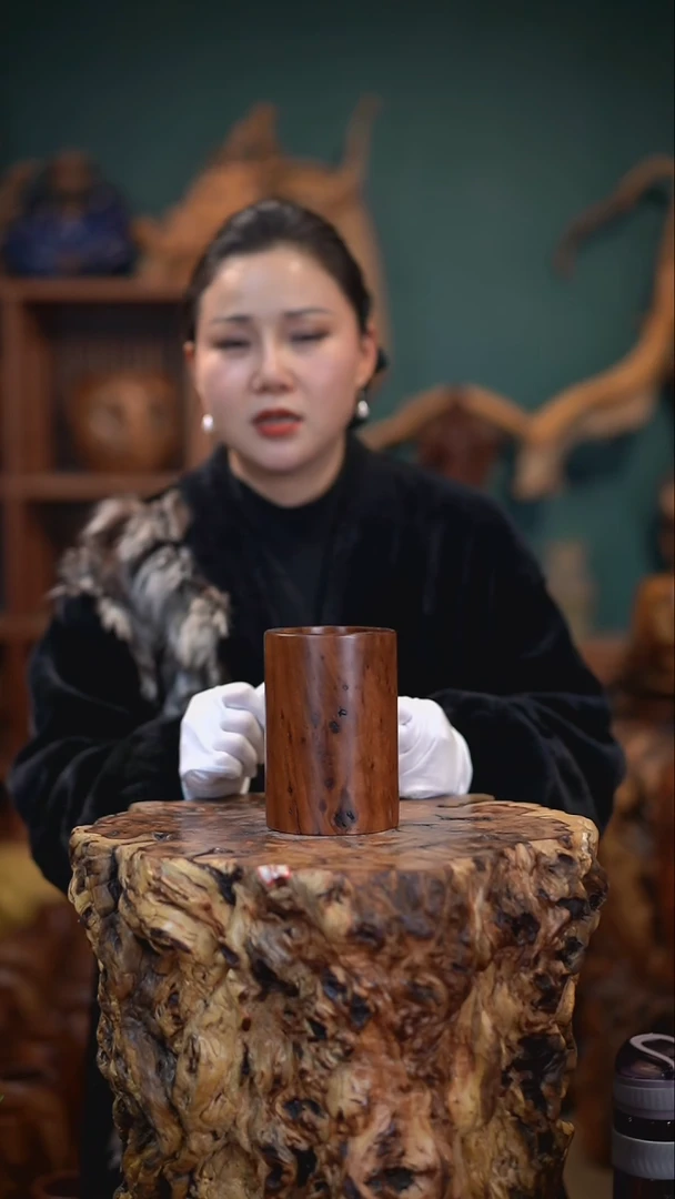 【闪购商品】枣木雷击枣木笔筒