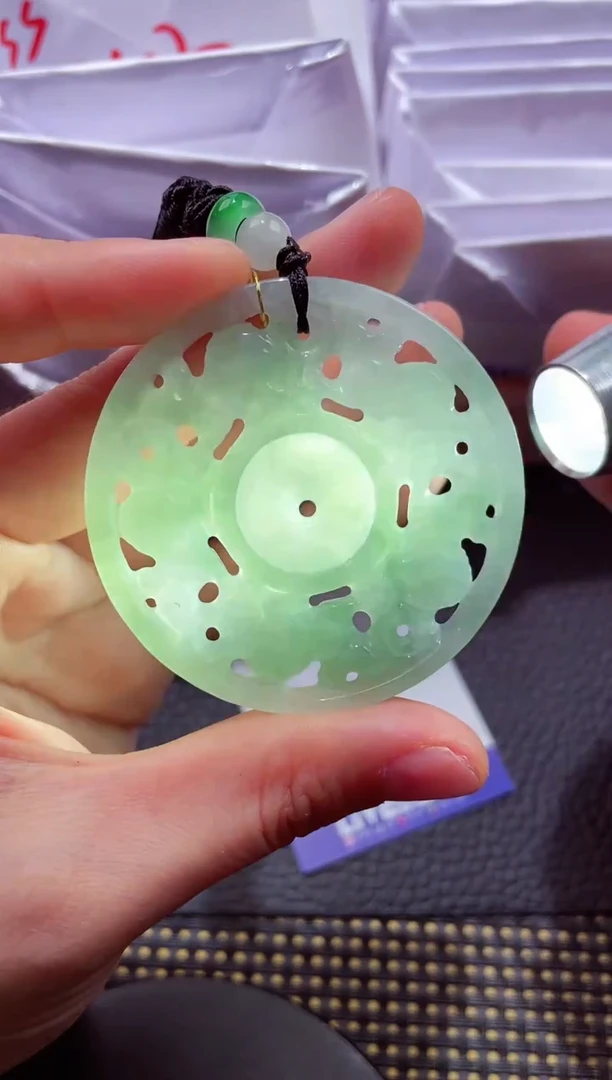 未镶嵌挂件翡翠000888