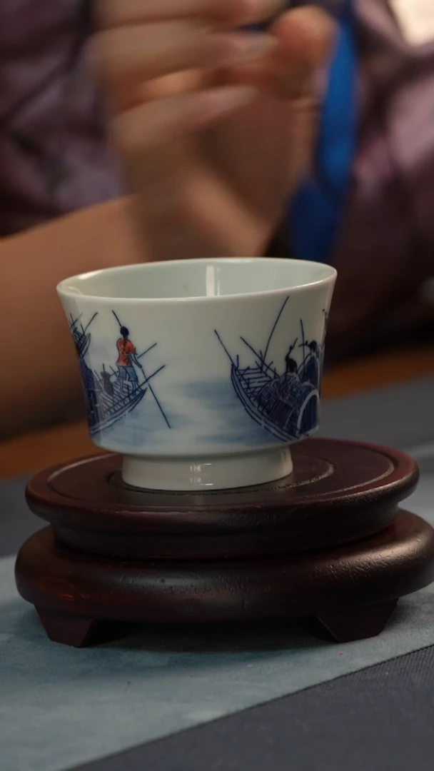 杯子非遗传承人-叶敏-青花加彩江南渔夫马蹄杯