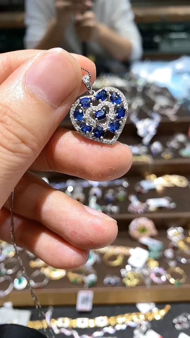 【闪购商品】蓝宝石颈饰银S925镀金镶嵌吊坠