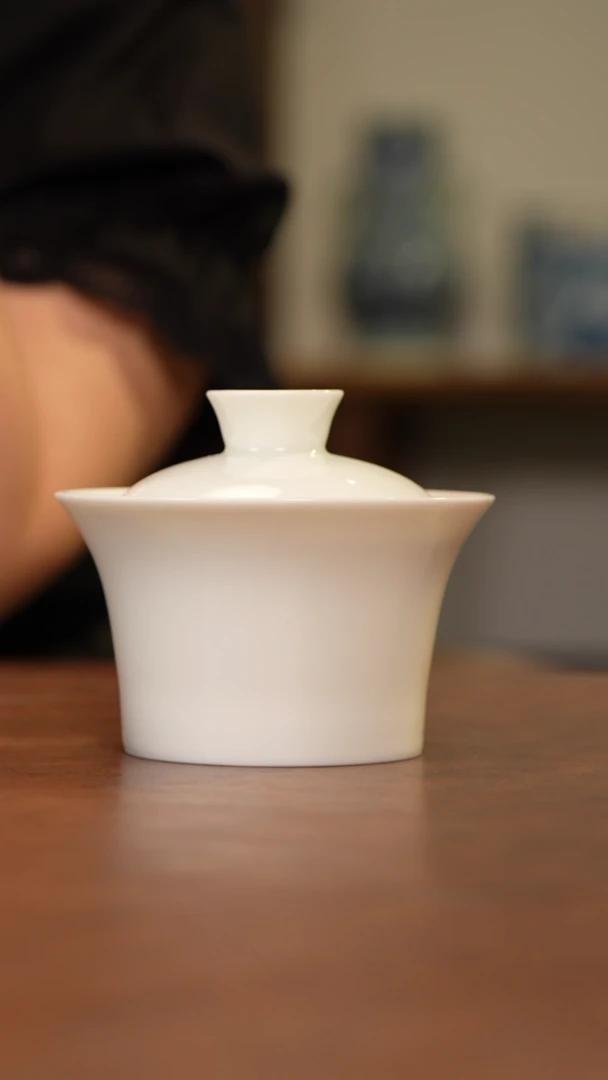 杯景德镇手工白胎束腰盖碗