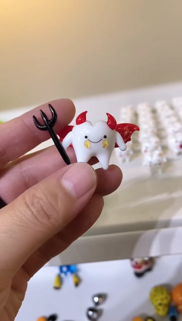 手工艺品琉璃恶魔牙齿