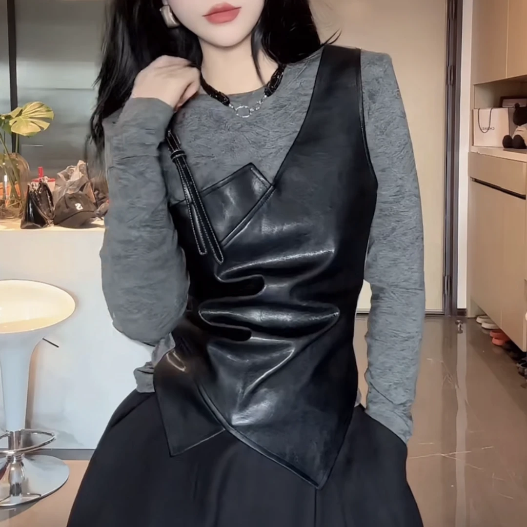 秋冬2025新款pu皮拼接长袖T恤女修身显瘦打底衫上衣假两件设计感