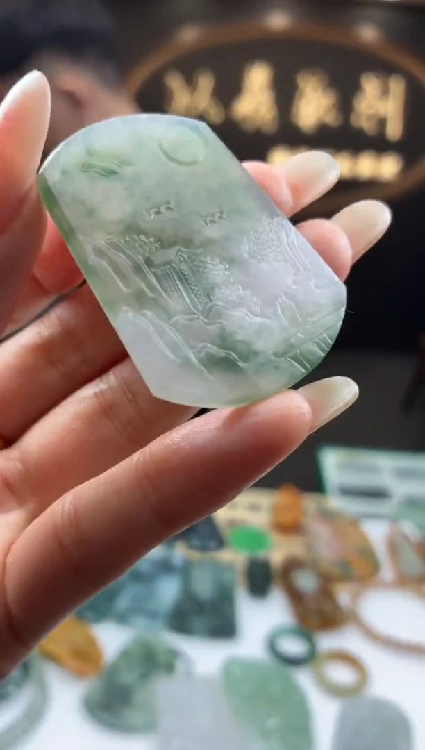 未镶嵌定制翡翠像*BJ0065274