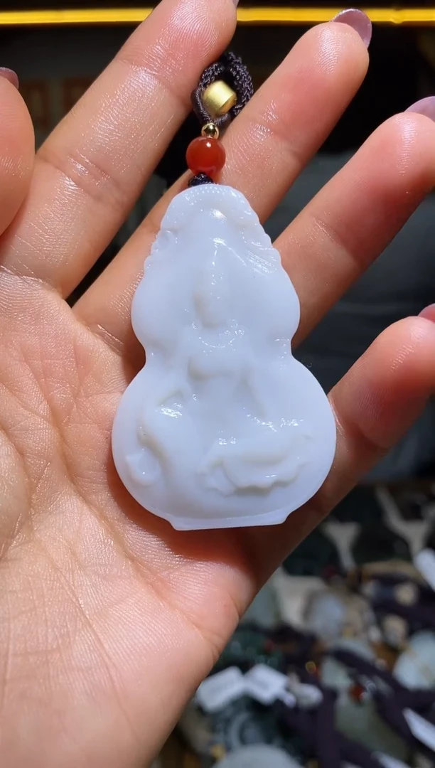 颈饰未镶嵌和田玉1