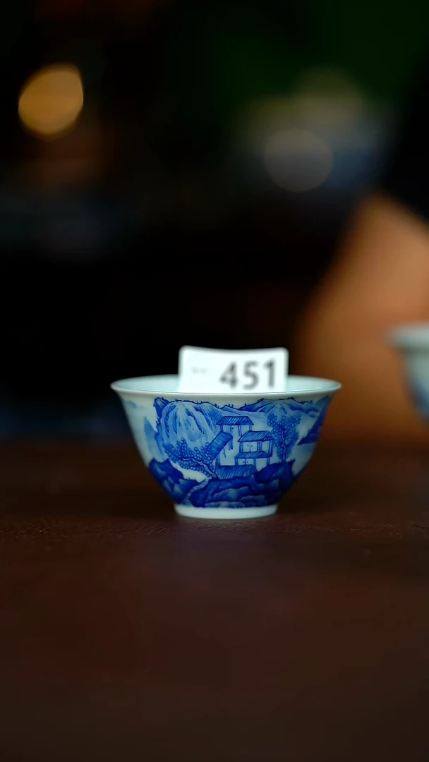 微暇....................