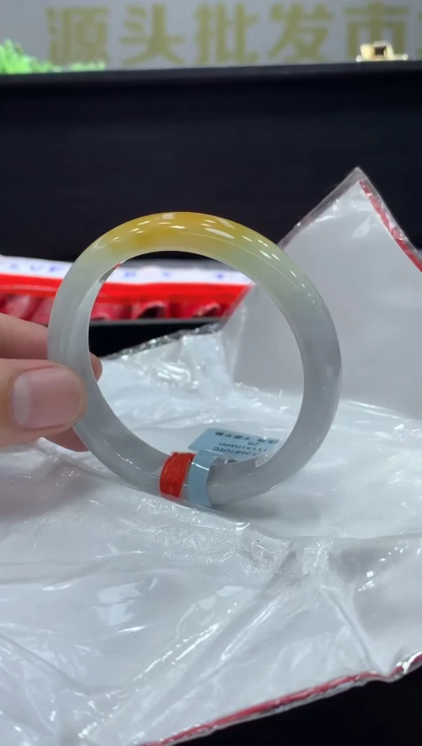 未镶嵌手镯翡翠翡翠手镯