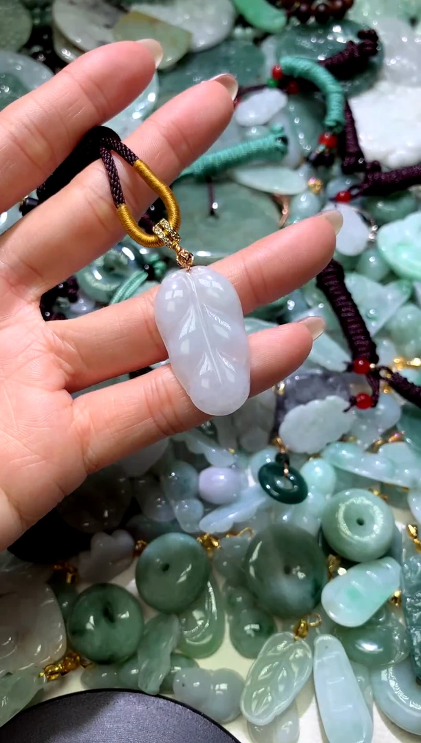 吊坠(不含链)未镶嵌翡翠1