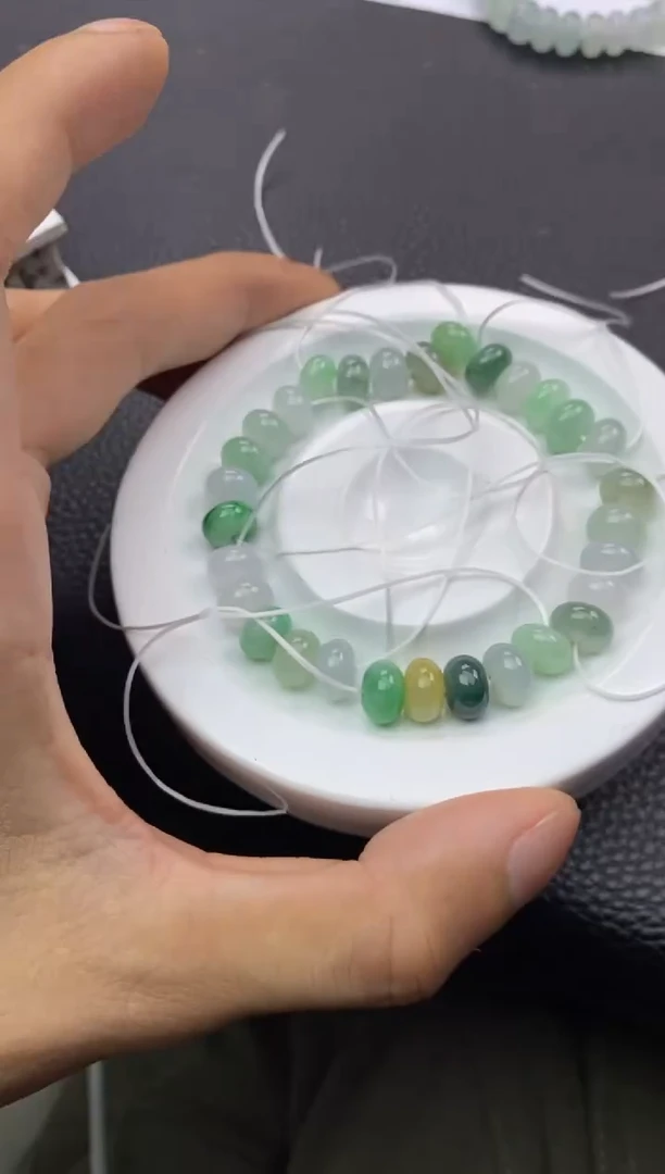 翡翠散珠47天然A货翡翠散珠卡8+