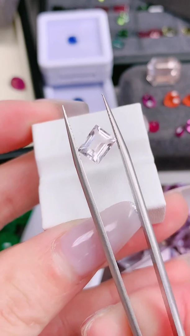 绿柱石（摩根石）裸石天然1.55ct