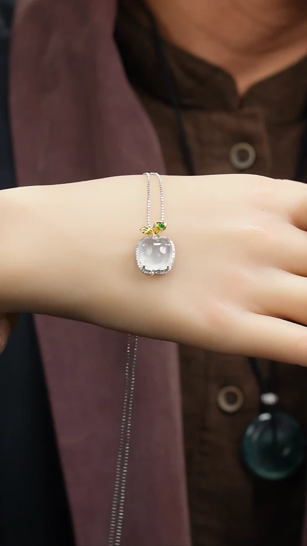 【闪购商品】翡翠颈饰18K金镶嵌117·