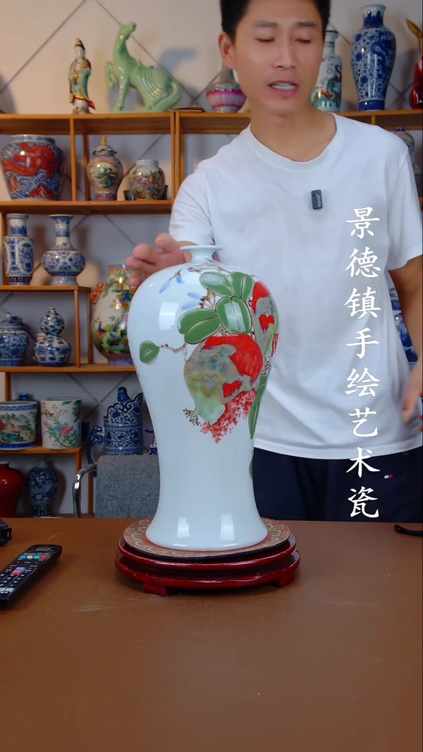 现代景德镇手工手绘陶瓷摆件29