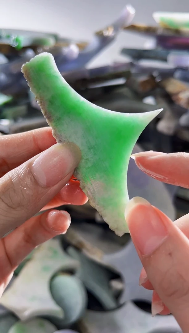 裸石翡翠缅甸翡翠A货陈5606