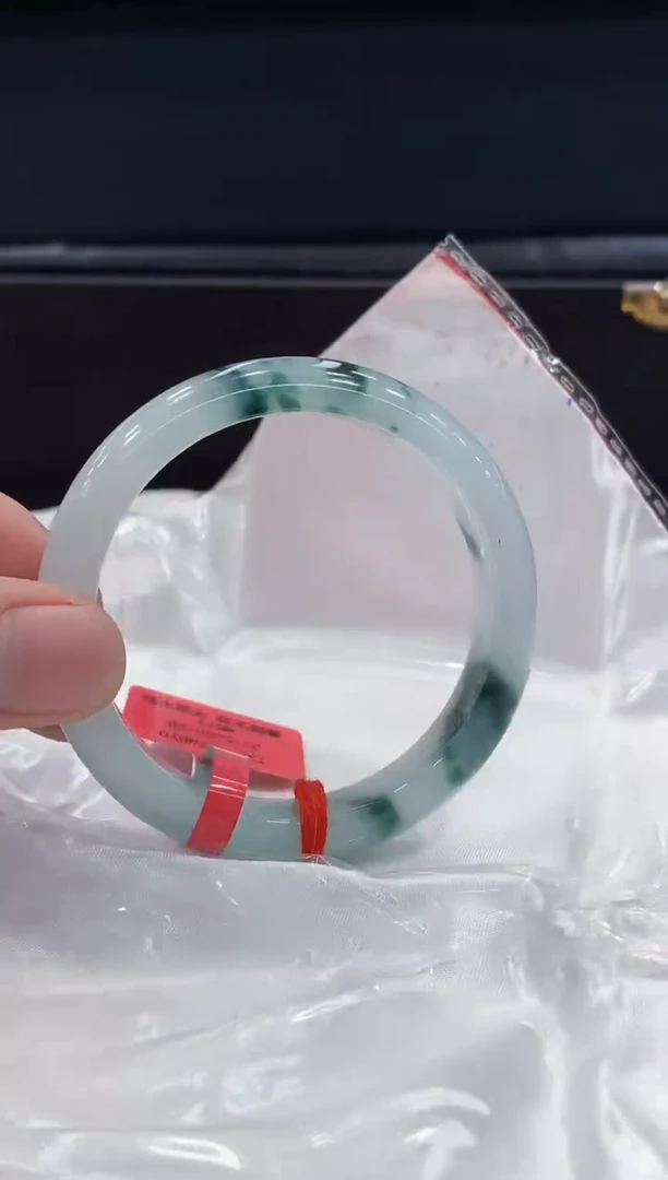 未镶嵌手镯翡翠翡翠手镯