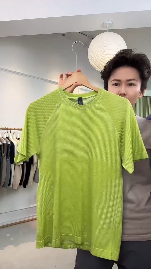 套头款绿色短袖T恤 M码 125斤内